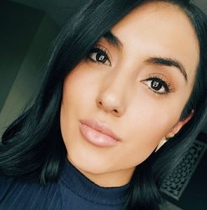 Meet your Posher, Teresa